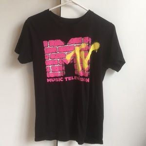 MTV t-shirt